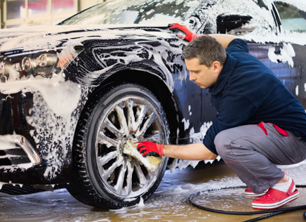 Auto wassen en poetsen